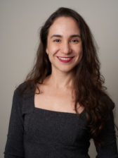  Luciana Andrade - Human Resources Coordinator