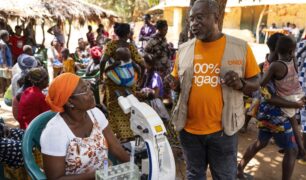 DNDi recibe el Premio Hideyo Noguchi África 2025 de Japón por su trabajo en el desarrollo de nuevos tratamientos para enfermedades desatendidas en África